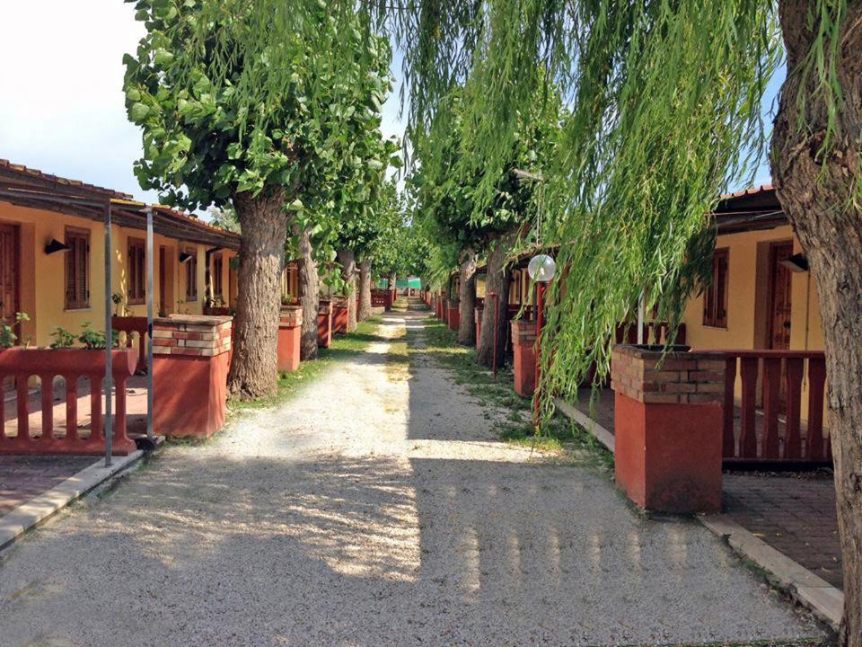 Onda Camping Village อาร์เดีย ภายนอก รูปภาพ