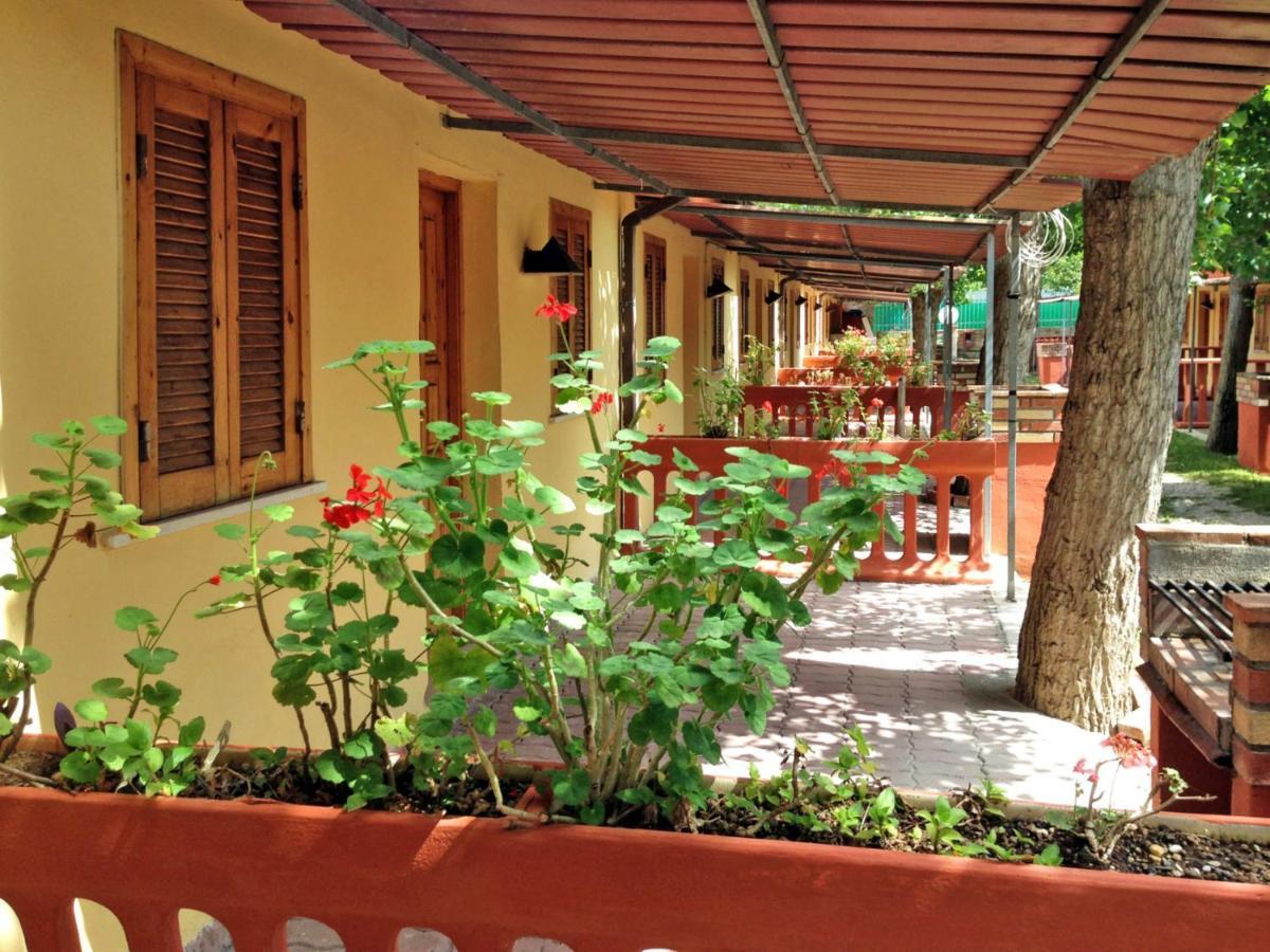 Onda Camping Village อาร์เดีย ภายนอก รูปภาพ