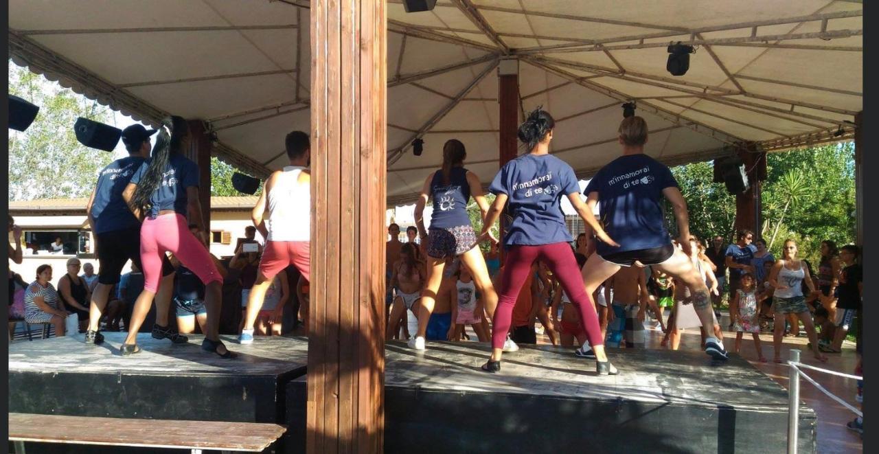 Onda Camping Village อาร์เดีย ภายนอก รูปภาพ