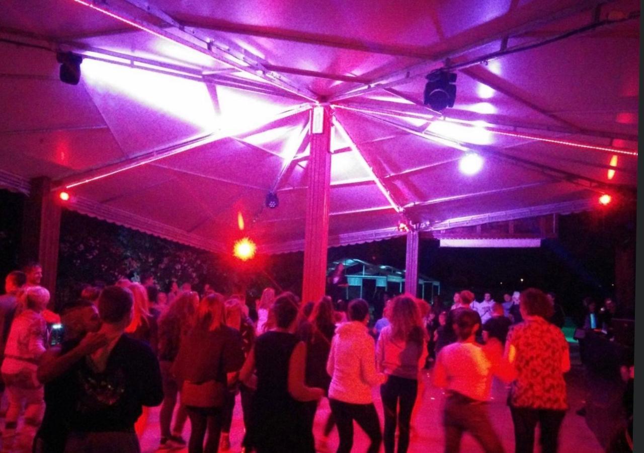 Onda Camping Village อาร์เดีย ภายนอก รูปภาพ