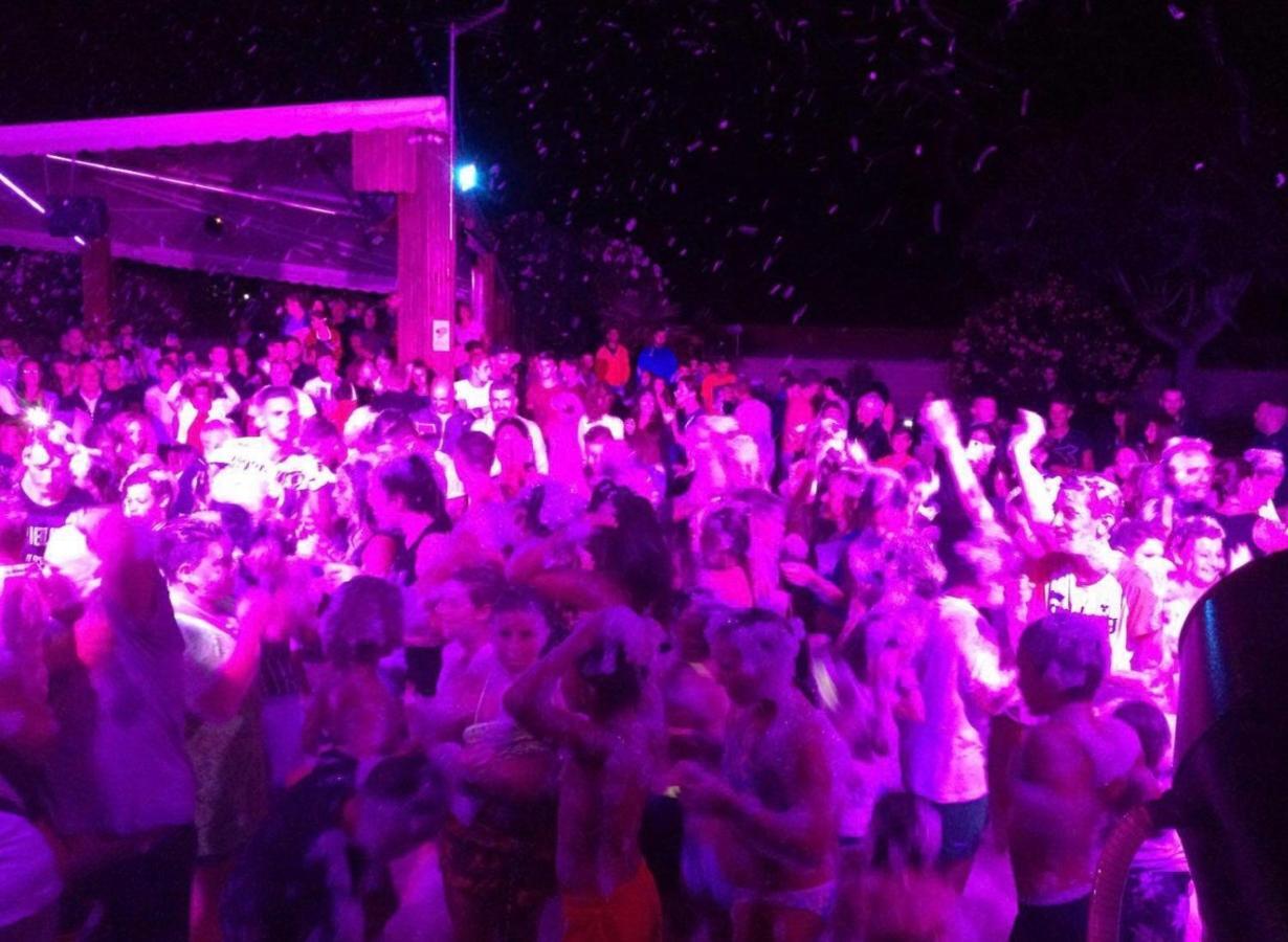 Onda Camping Village อาร์เดีย ภายนอก รูปภาพ